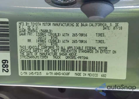 2018 Toyota Tacoma Trd Off Road z USA, uszkodzony, nr VIN 3TMCZ5AN9JM173959